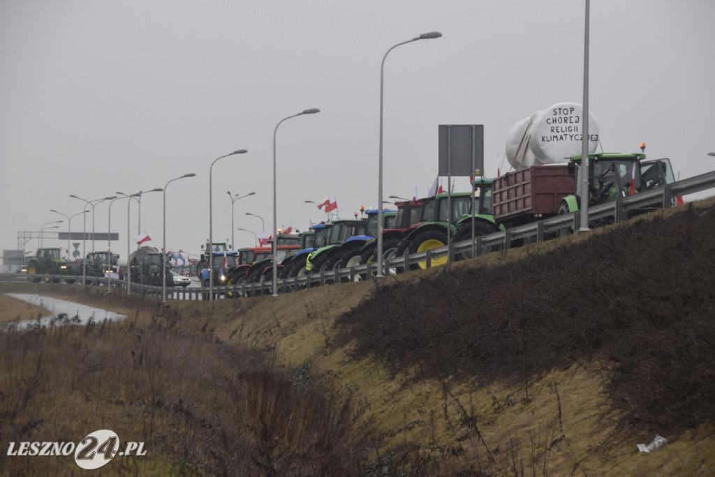 Protest rolniczy na węźle Leszno-Zachód na S5