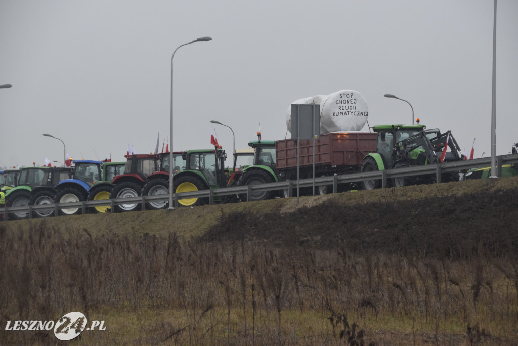 Protest rolniczy na węźle Leszno-Zachód na S5