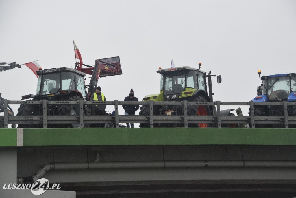 Protest rolniczy na węźle Leszno-Zachód na S5