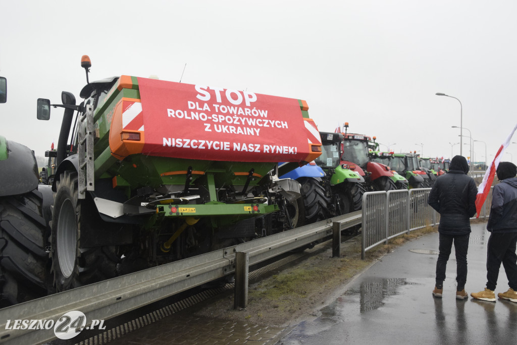 Protest rolniczy na węźle Leszno-Zachód na S5