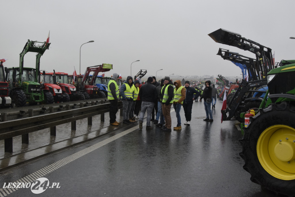 Protest rolniczy na węźle Leszno-Zachód na S5