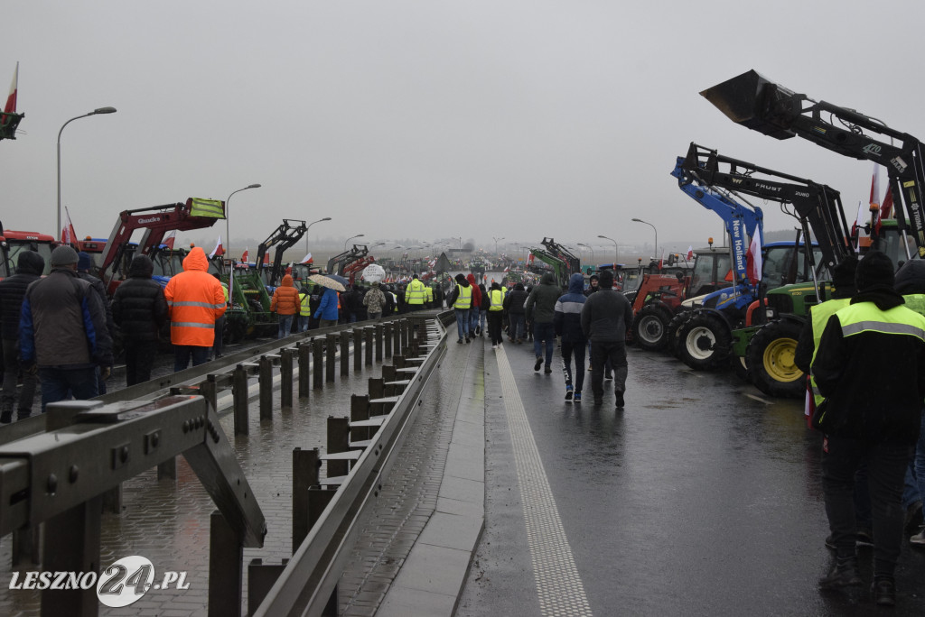Protest rolniczy na węźle Leszno-Zachód na S5