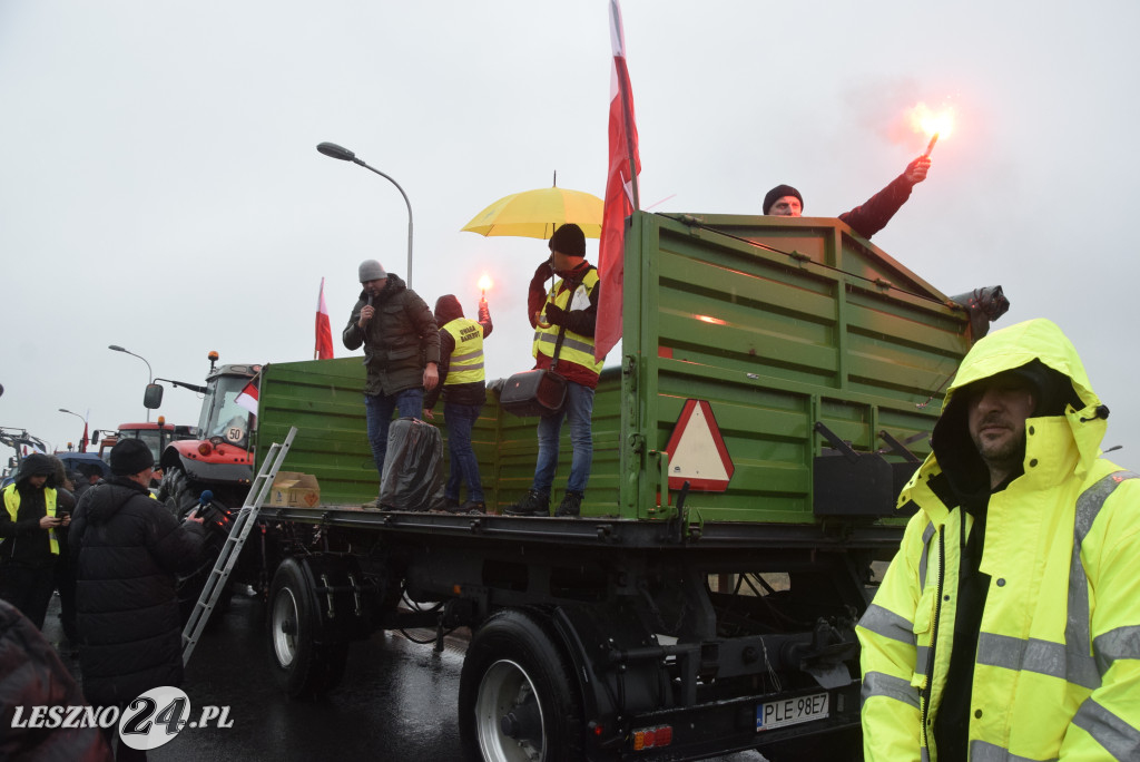 Protest rolniczy na węźle Leszno-Zachód na S5