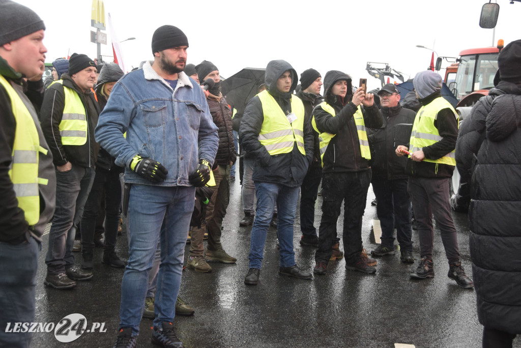 Protest rolniczy na węźle Leszno-Zachód na S5