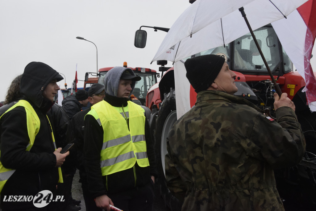 Protest rolniczy na węźle Leszno-Zachód na S5