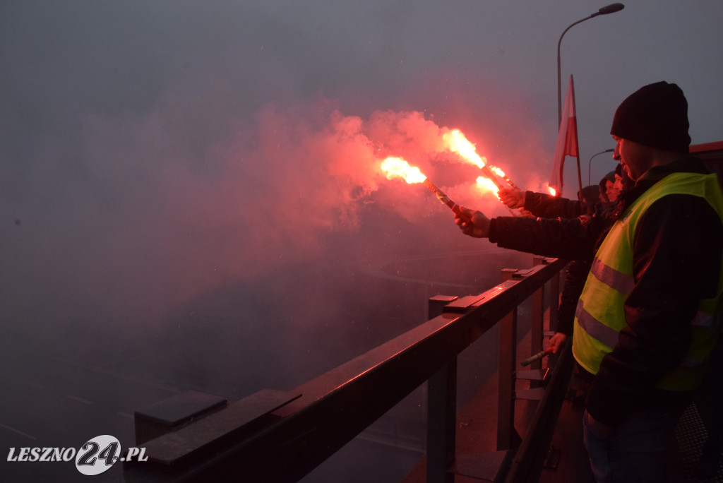 Protest rolniczy na węźle Leszno-Zachód na S5