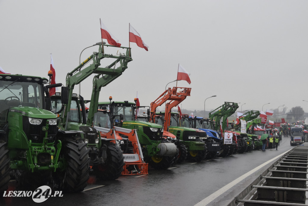 Protest rolniczy na węźle Leszno-Zachód na S5