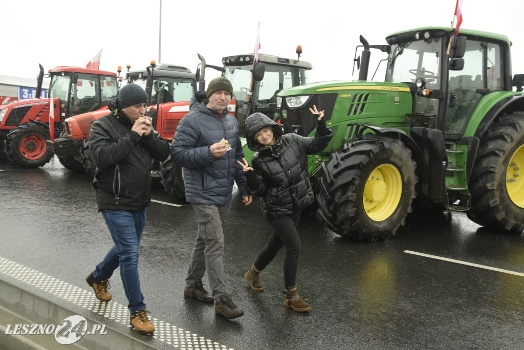 Protest rolniczy na węźle Leszno-Zachód na S5