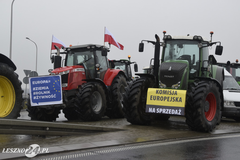 Protest rolniczy na węźle Leszno-Zachód na S5