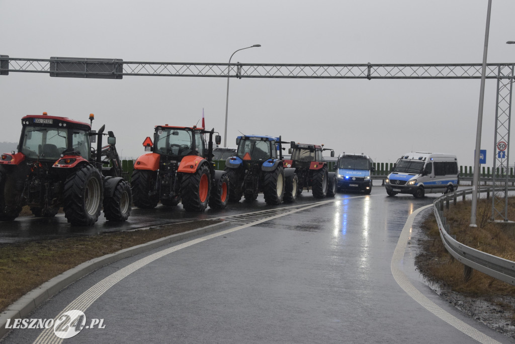 Protest rolniczy na węźle Leszno-Zachód na S5