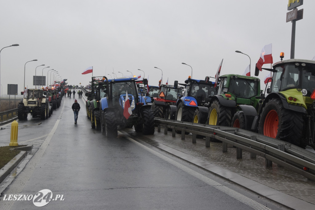 Protest rolniczy na węźle Leszno-Zachód na S5