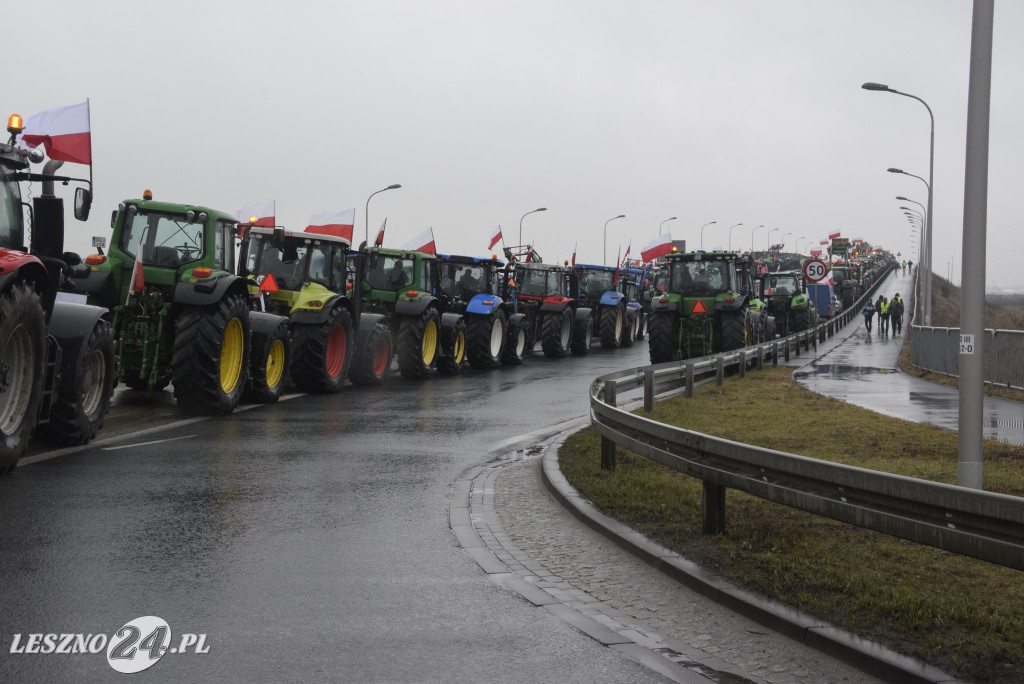 Protest rolniczy na węźle Leszno-Zachód na S5
