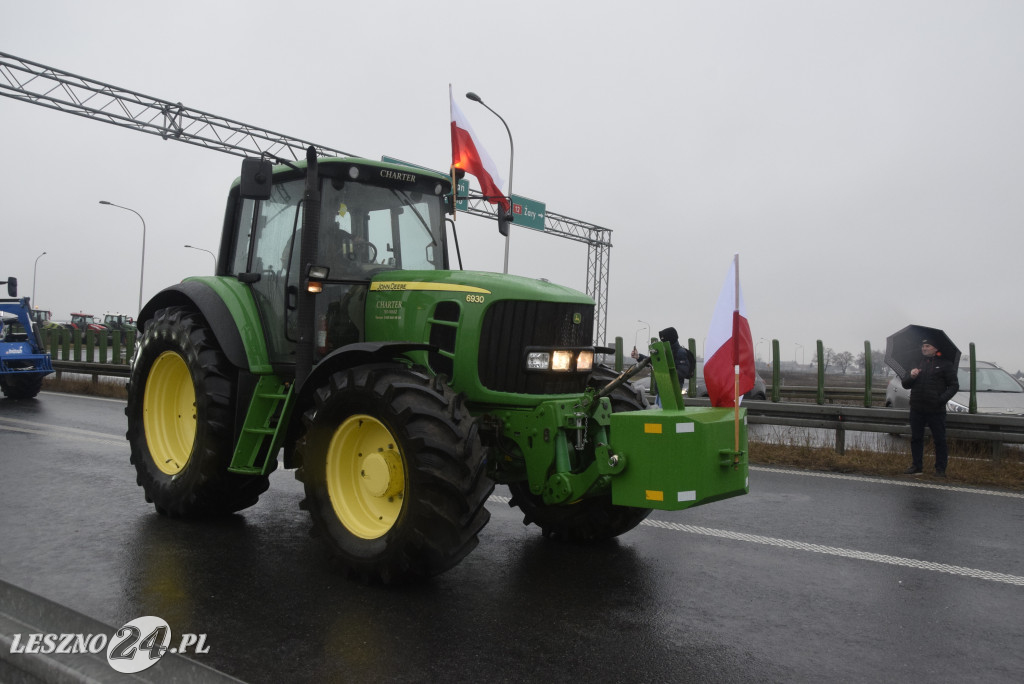 Protest rolniczy na węźle Leszno-Zachód na S5