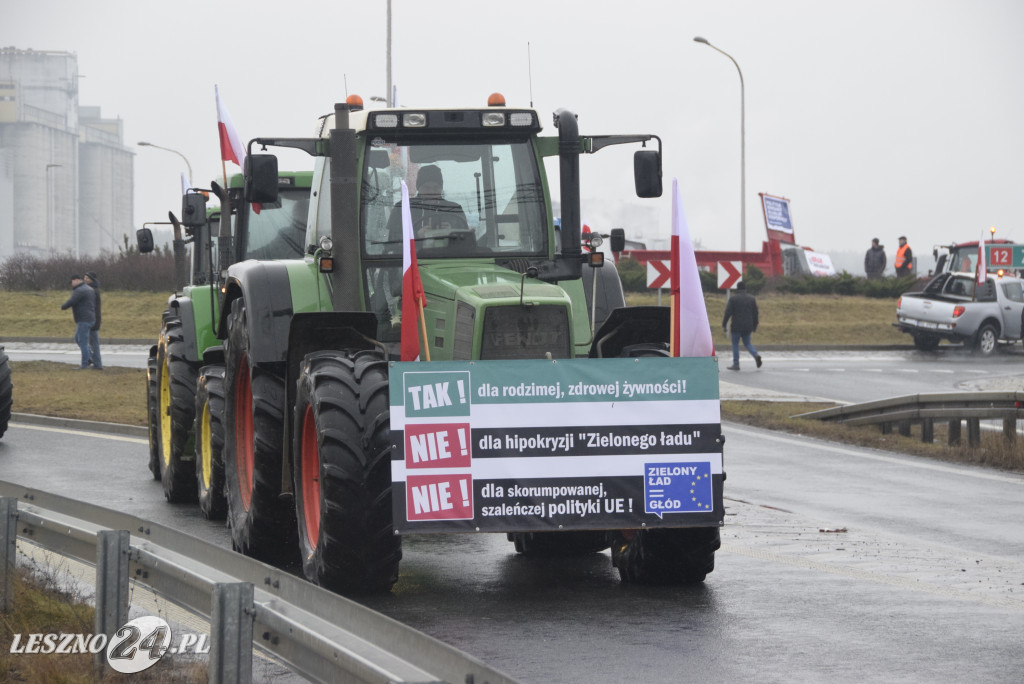 Protest rolniczy na węźle Leszno-Zachód na S5