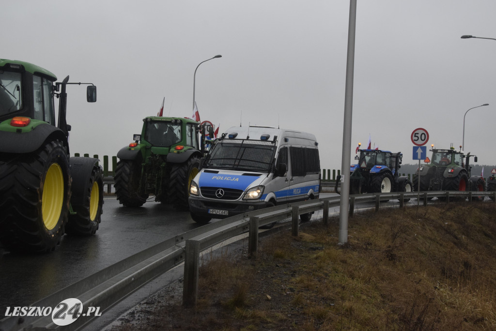 Protest rolniczy na węźle Leszno-Zachód na S5