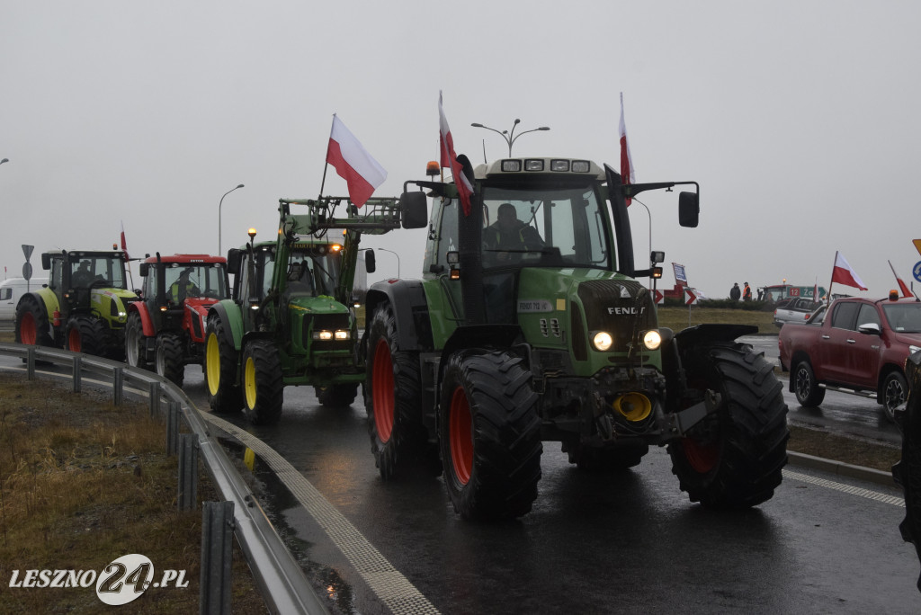 Protest rolniczy na węźle Leszno-Zachód na S5