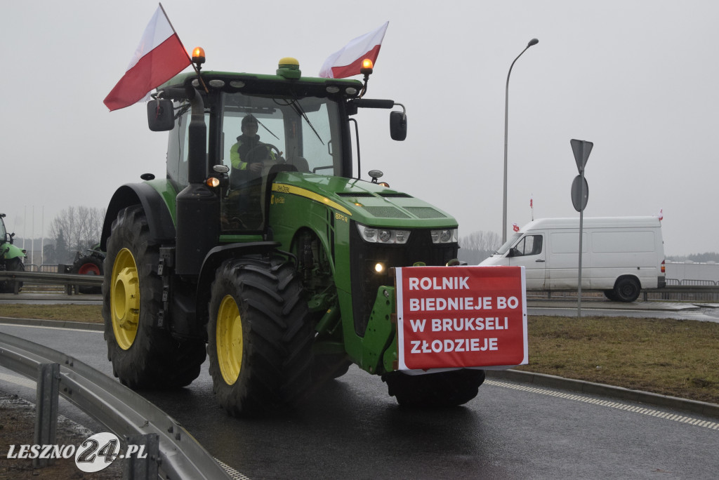 Protest rolniczy na węźle Leszno-Zachód na S5