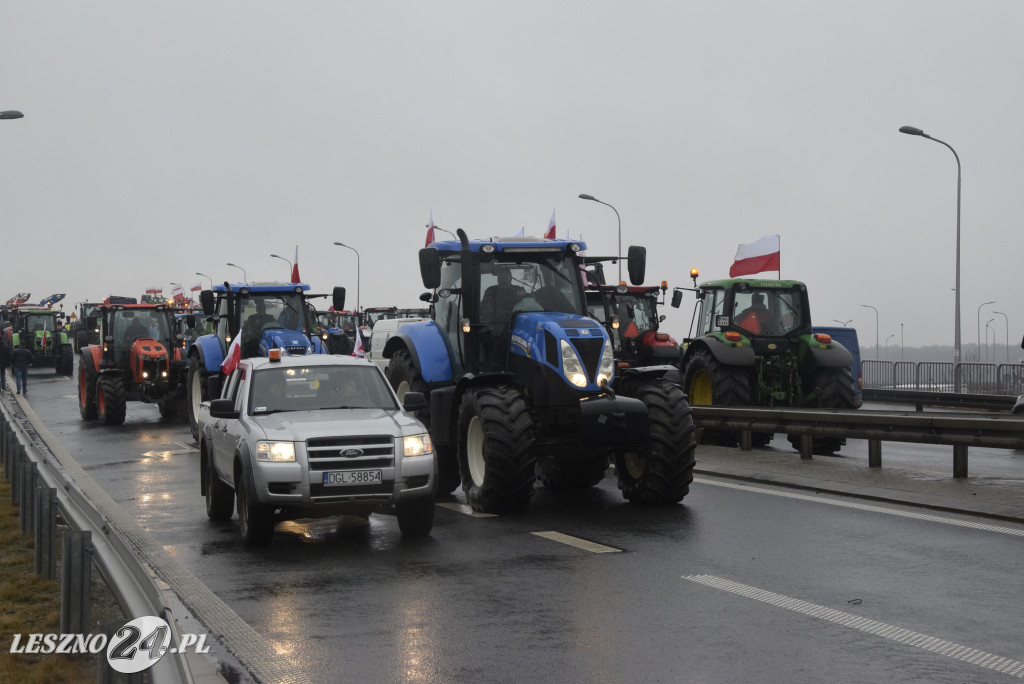 Protest rolniczy na węźle Leszno-Zachód na S5