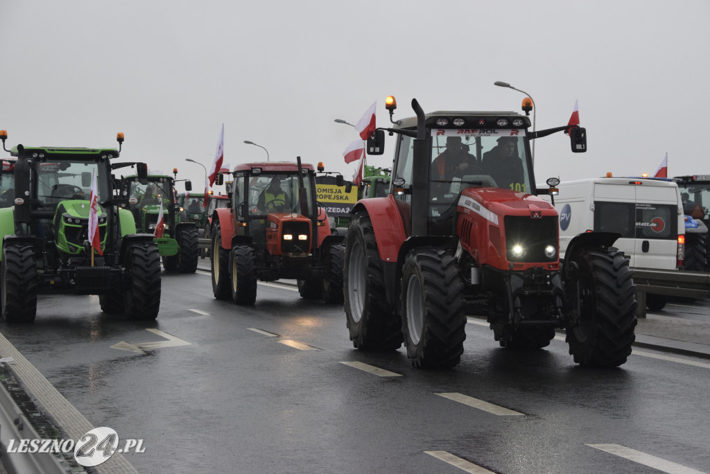 Protest rolniczy na węźle Leszno-Zachód na S5
