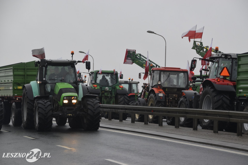 Protest rolniczy na węźle Leszno-Zachód na S5