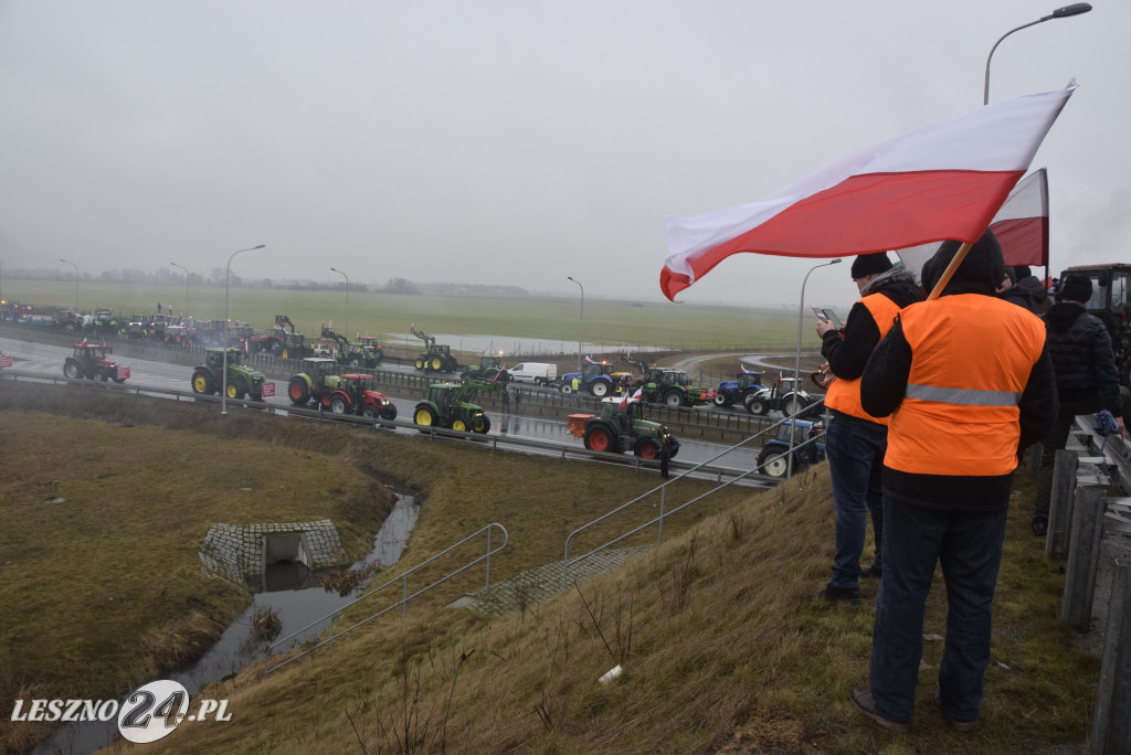 Protest rolniczy na węźle Leszno-Zachód na S5