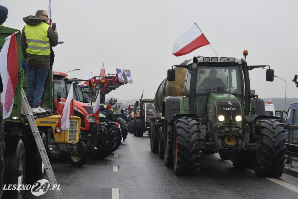 Protest rolniczy na węźle Leszno-Zachód na S5