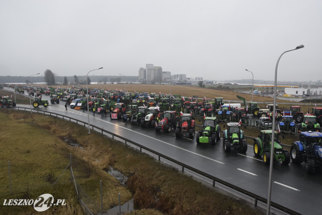 Protest rolniczy na węźle Leszno-Zachód na S5