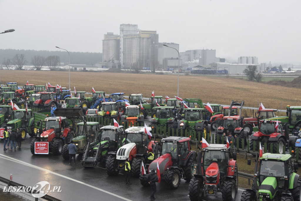 Protest rolniczy na węźle Leszno-Zachód na S5
