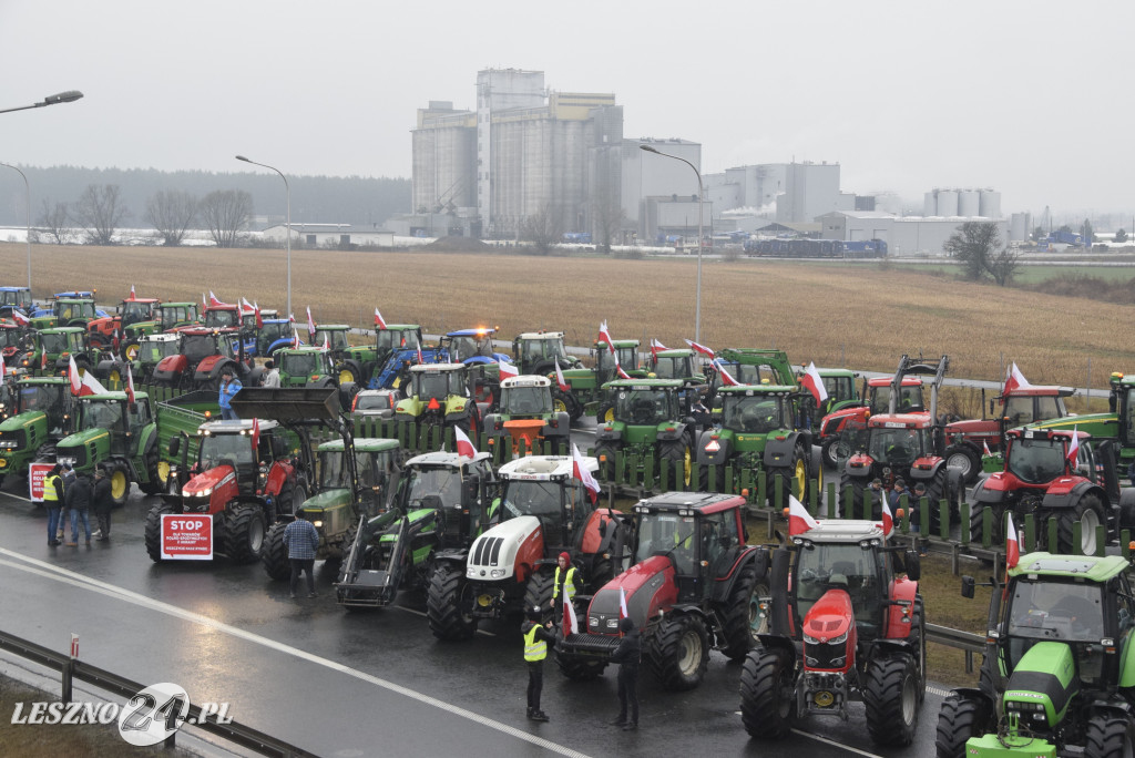 Protest rolniczy na węźle Leszno-Zachód na S5