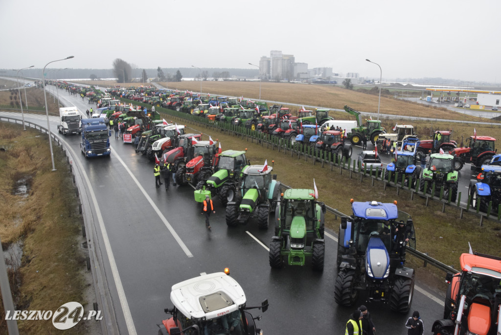 Protest rolniczy na węźle Leszno-Zachód na S5