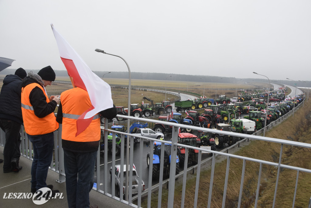 Protest rolniczy na węźle Leszno-Zachód na S5
