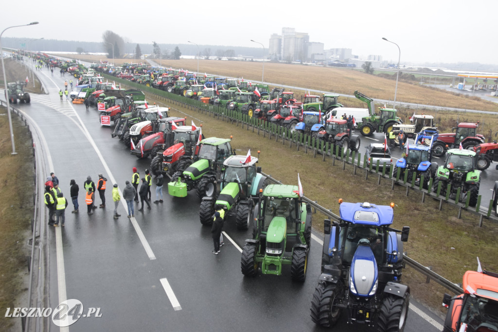 Protest rolniczy na węźle Leszno-Zachód na S5