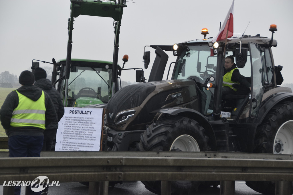 Protest rolniczy na węźle Leszno-Zachód na S5