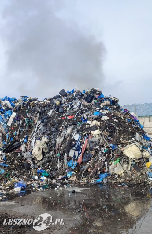 Pożar na składowisku odpadów