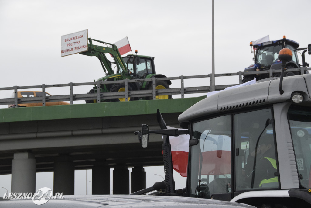 Strajk Rolników na węźle Leszno-Zachód - druga doba