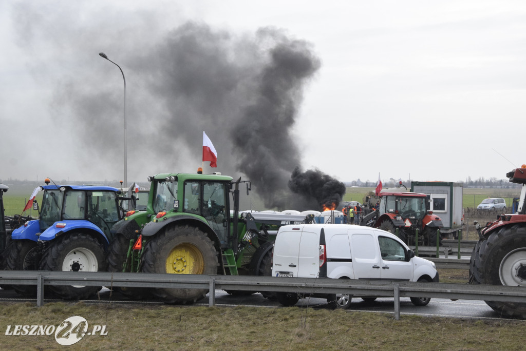 Strajk Rolników na węźle Leszno-Zachód - druga doba