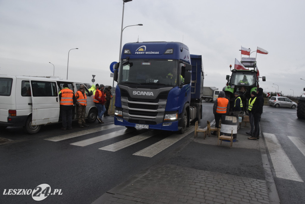 Strajk Rolników na węźle Leszno-Zachód - druga doba