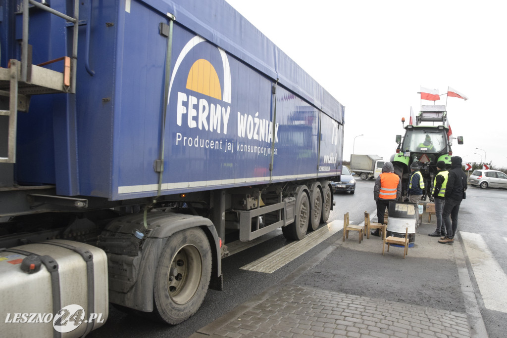Strajk Rolników na węźle Leszno-Zachód - druga doba