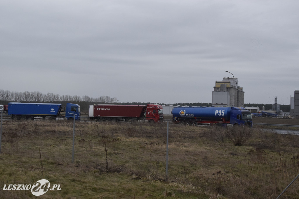 Strajk Rolników na węźle Leszno-Zachód - druga doba