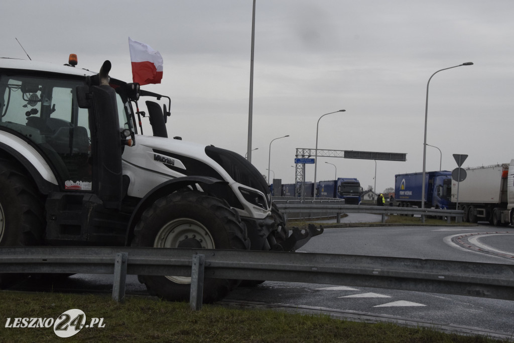 Strajk Rolników na węźle Leszno-Zachód - druga doba
