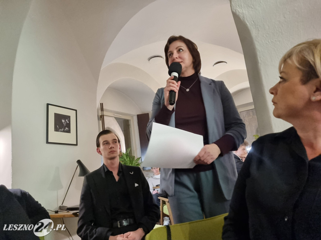 Młodzież rozmawiała o Lesznie i wyborach