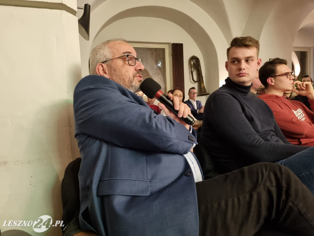 Młodzież rozmawiała o Lesznie i wyborach