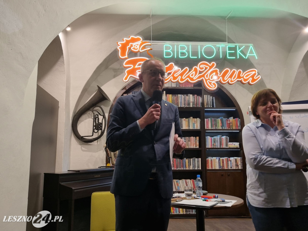 Młodzież rozmawiała o Lesznie i wyborach