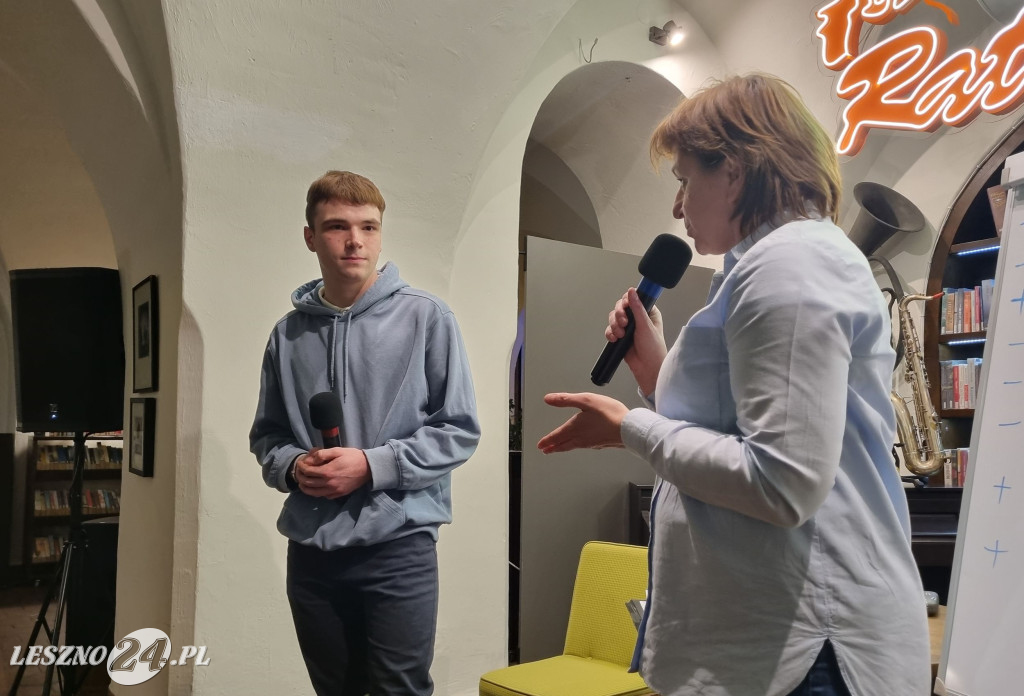 Młodzież rozmawiała o Lesznie i wyborach