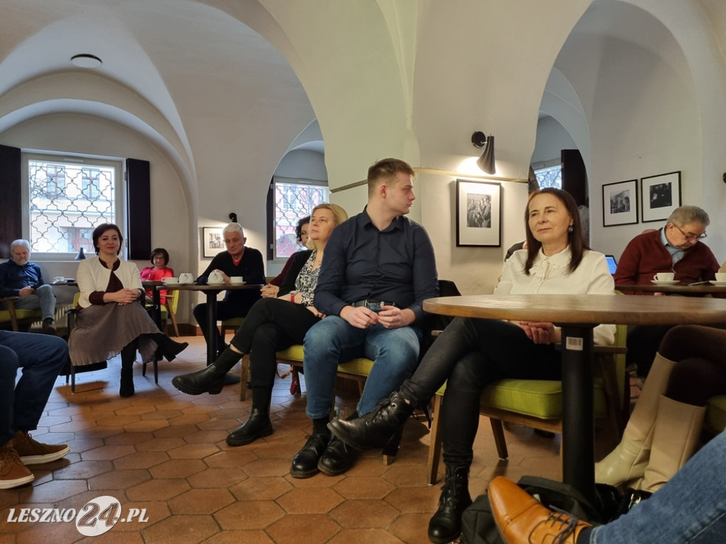 Rozmowa o Lesznie i wyborach z seniorami