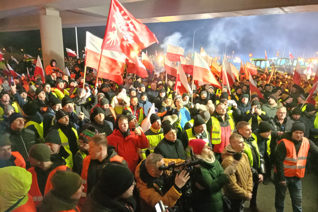 Nocne spotkanie na rolniczej blokadzie