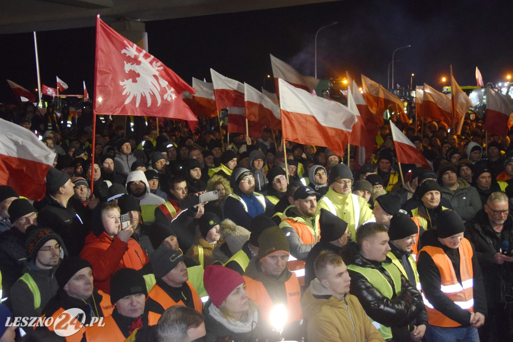 Nocne spotkanie na rolniczej blokadzie
