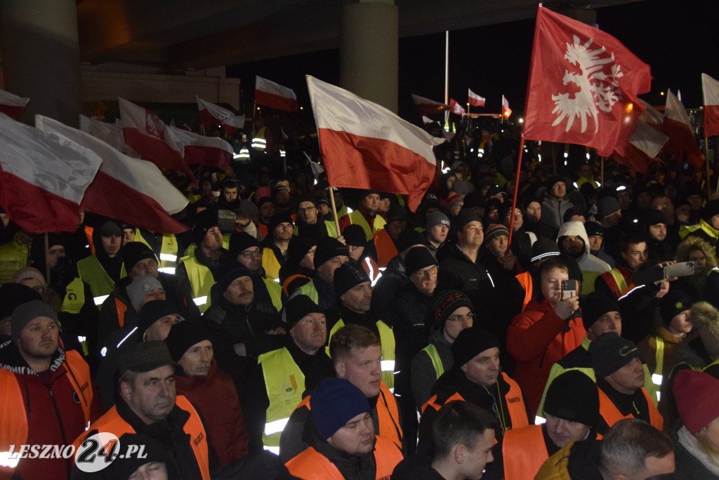 Nocne spotkanie na rolniczej blokadzie