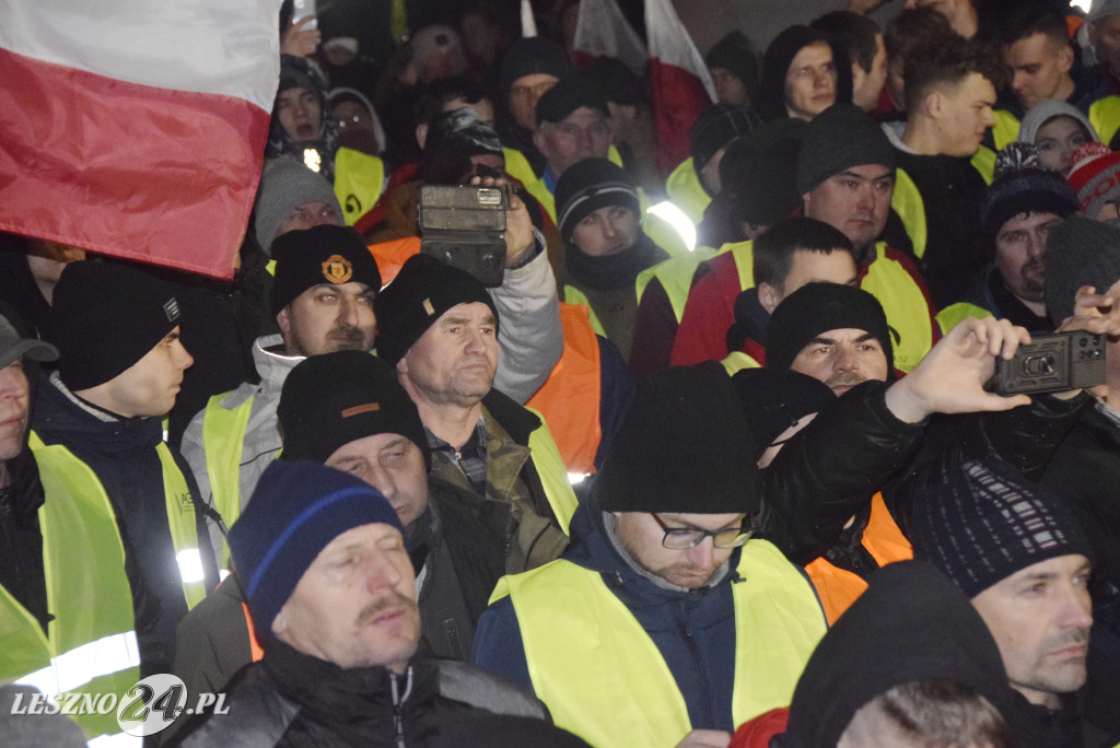 Nocne spotkanie na rolniczej blokadzie