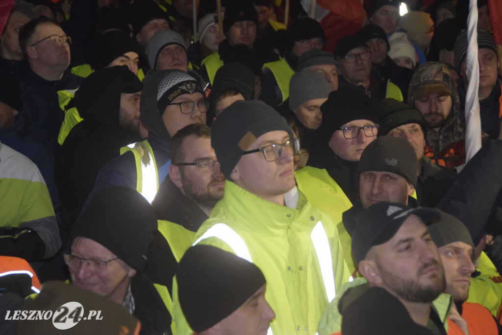 Nocne spotkanie na rolniczej blokadzie